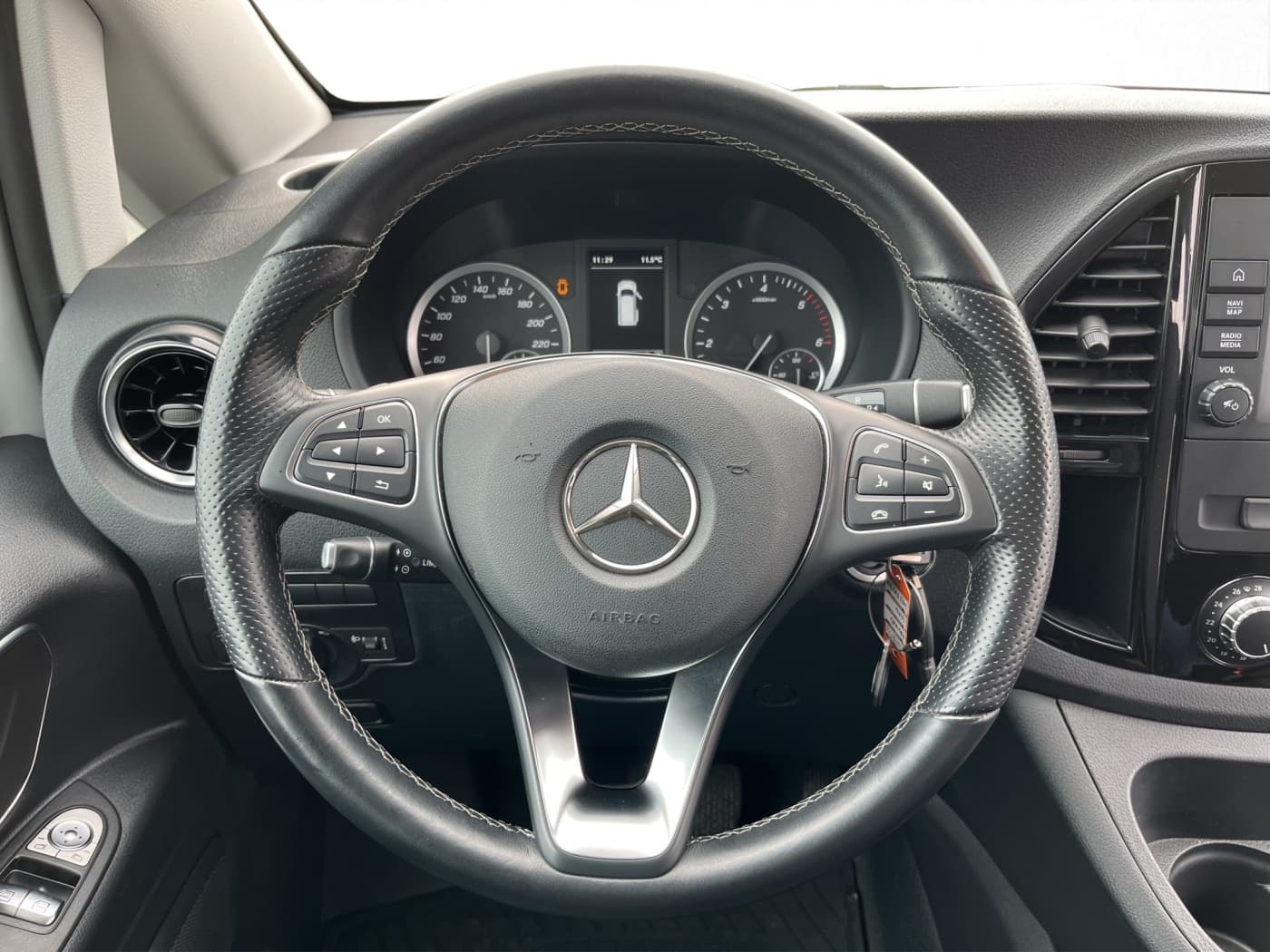 Mercedes-Benz Vito 116 CDI Mixto Lang Bild 10