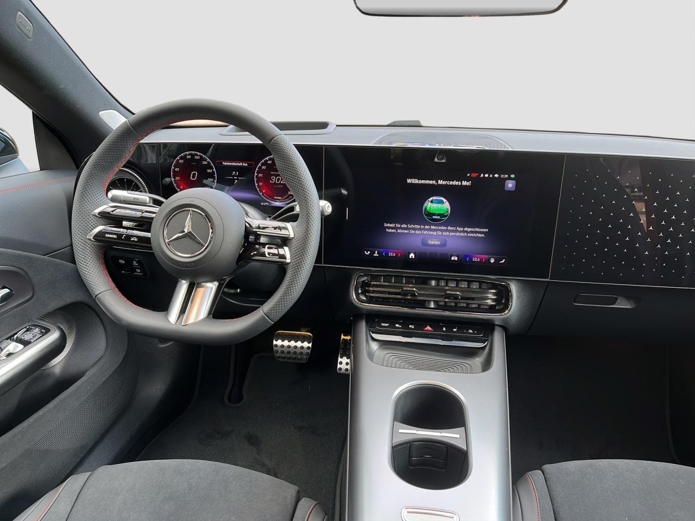Mercedes-Benz CLA 250+ EQ Bild 9
