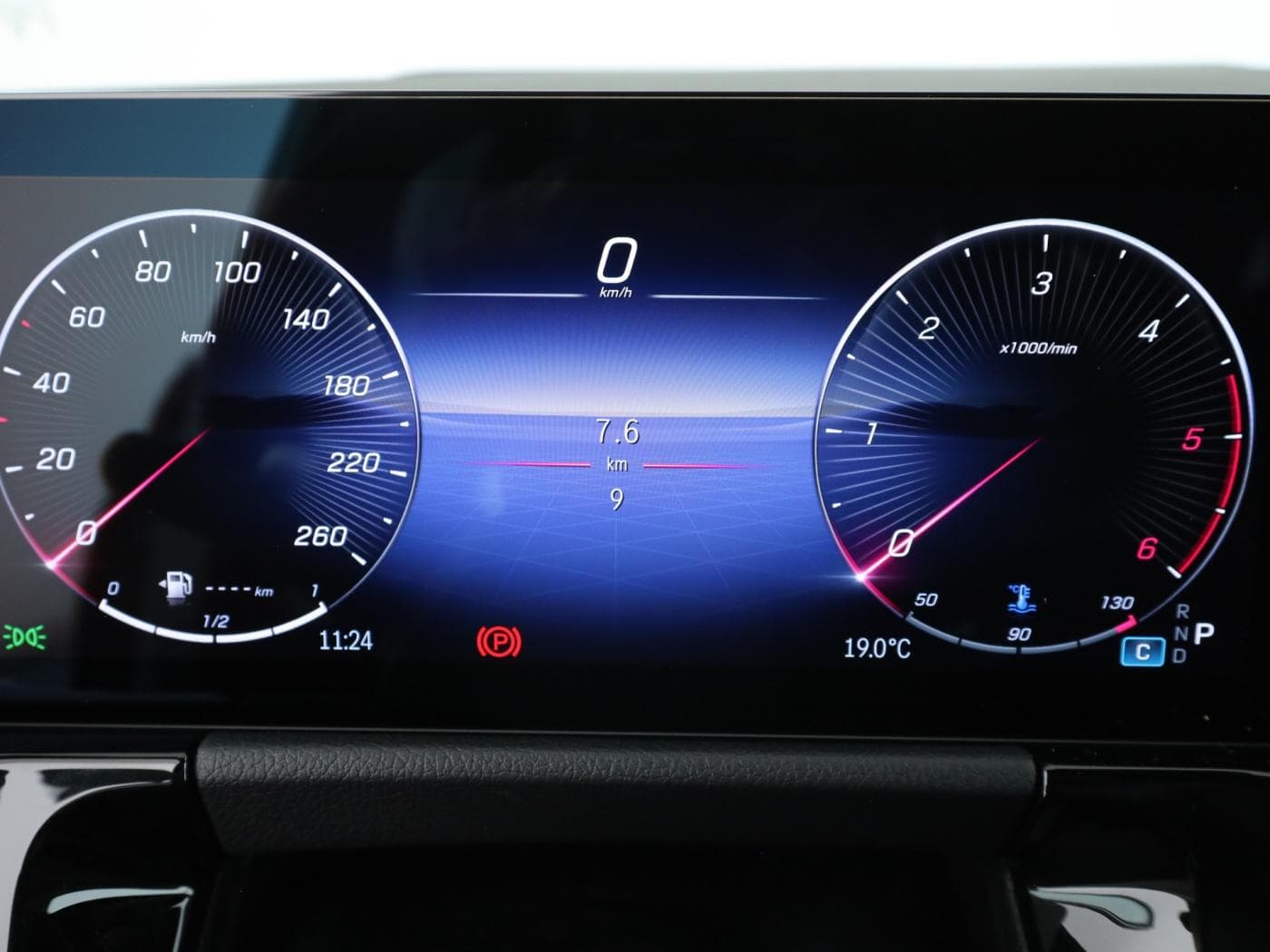 Mercedes-Benz B 220 d Bild 12