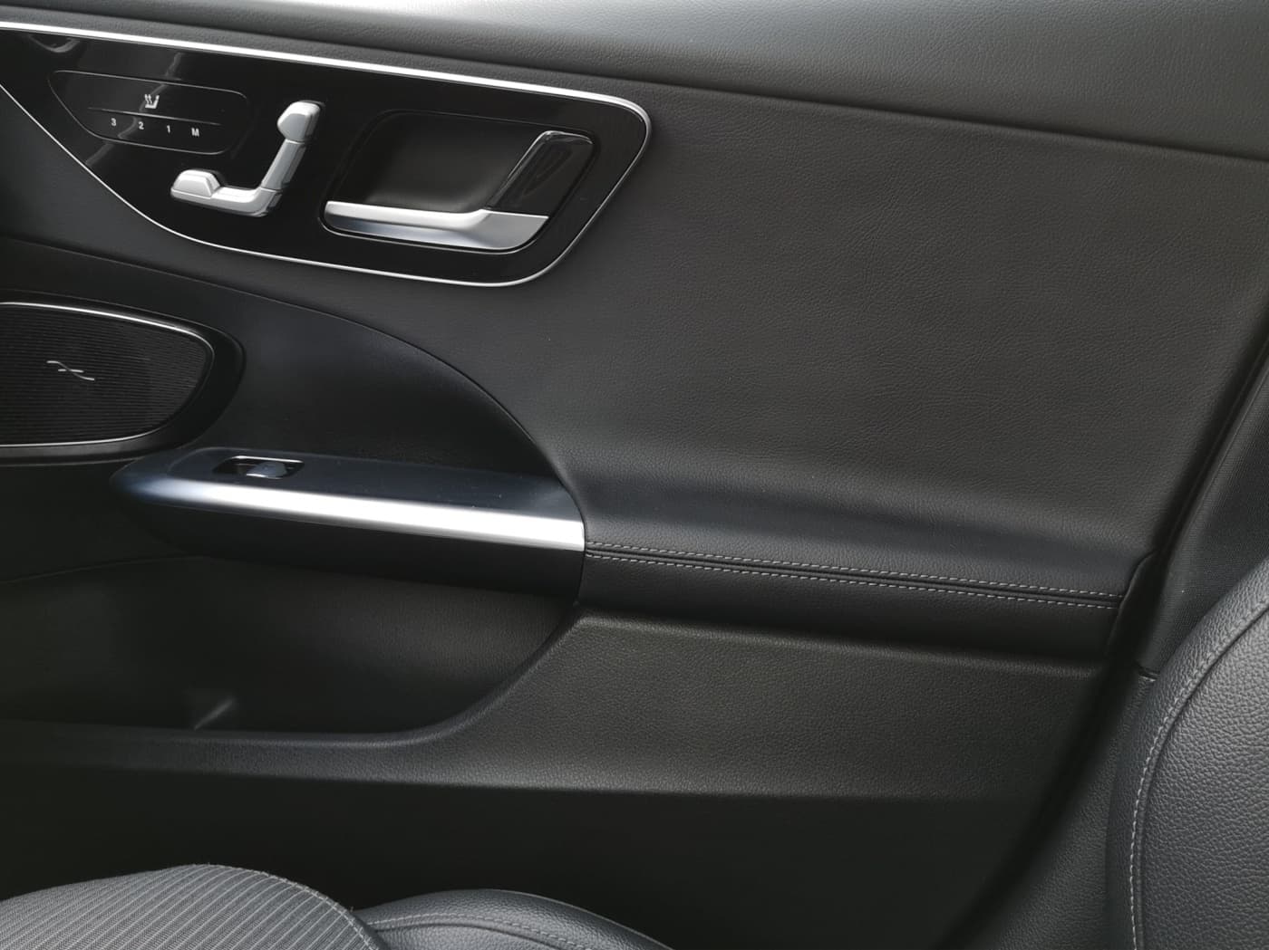 Mercedes-Benz C 220 d T Bild 14