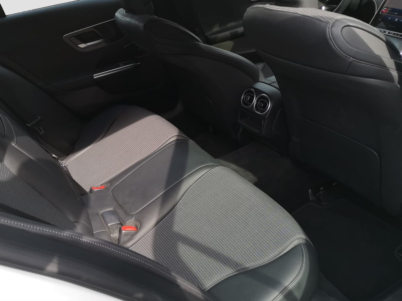 Mercedes-Benz C 220 d T Bild 16