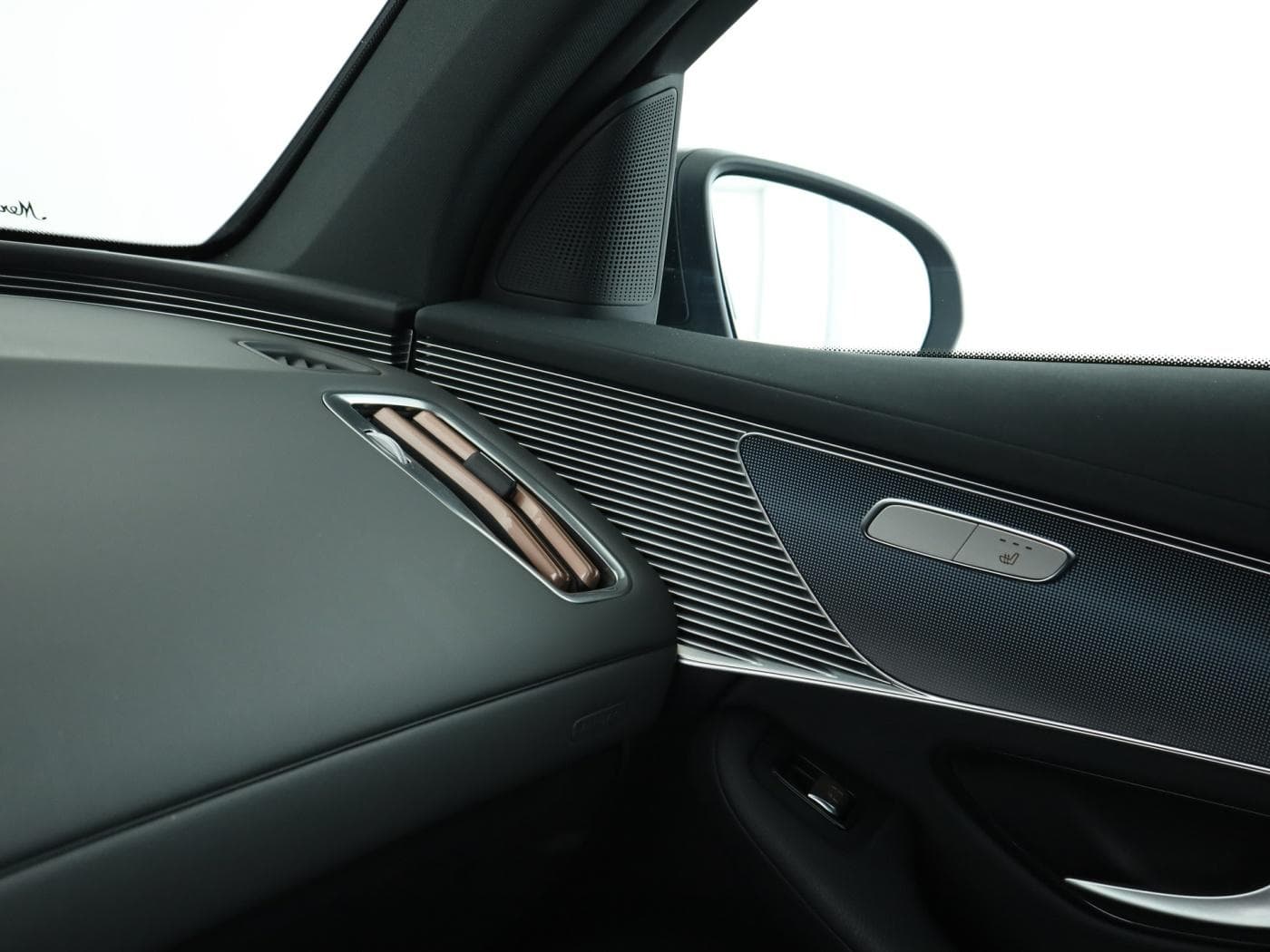 Mercedes-Benz EQC 400 4M Bild 16