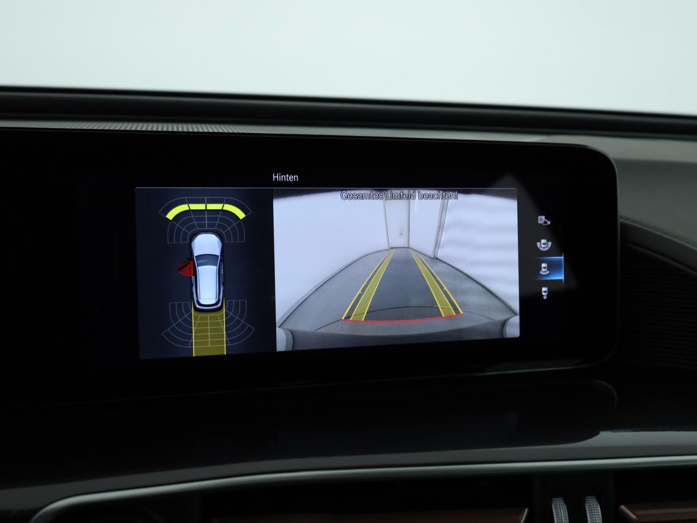 Mercedes-Benz EQC 400 4M Bild 27