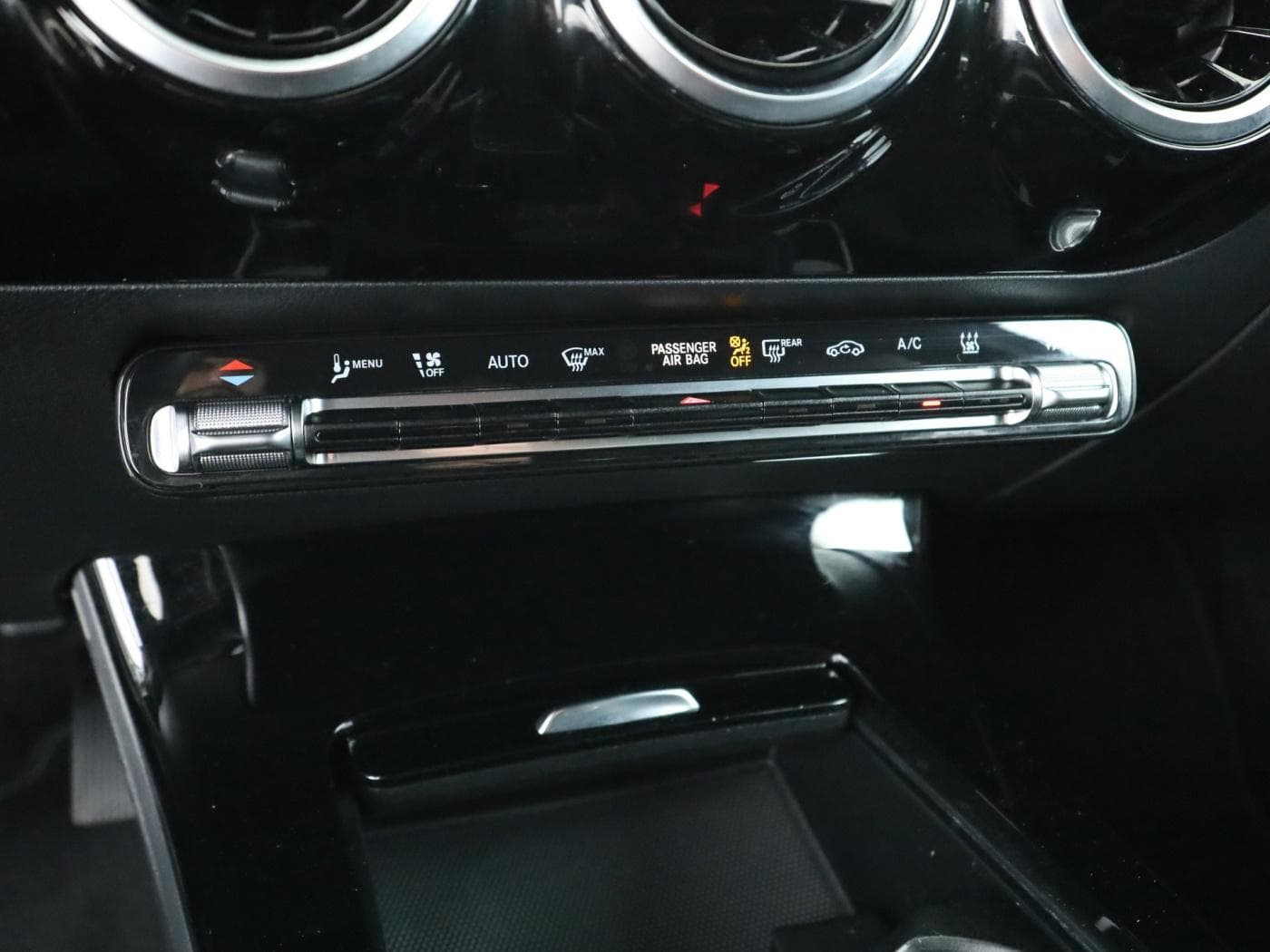 Mercedes-Benz A 250 e Bild 14