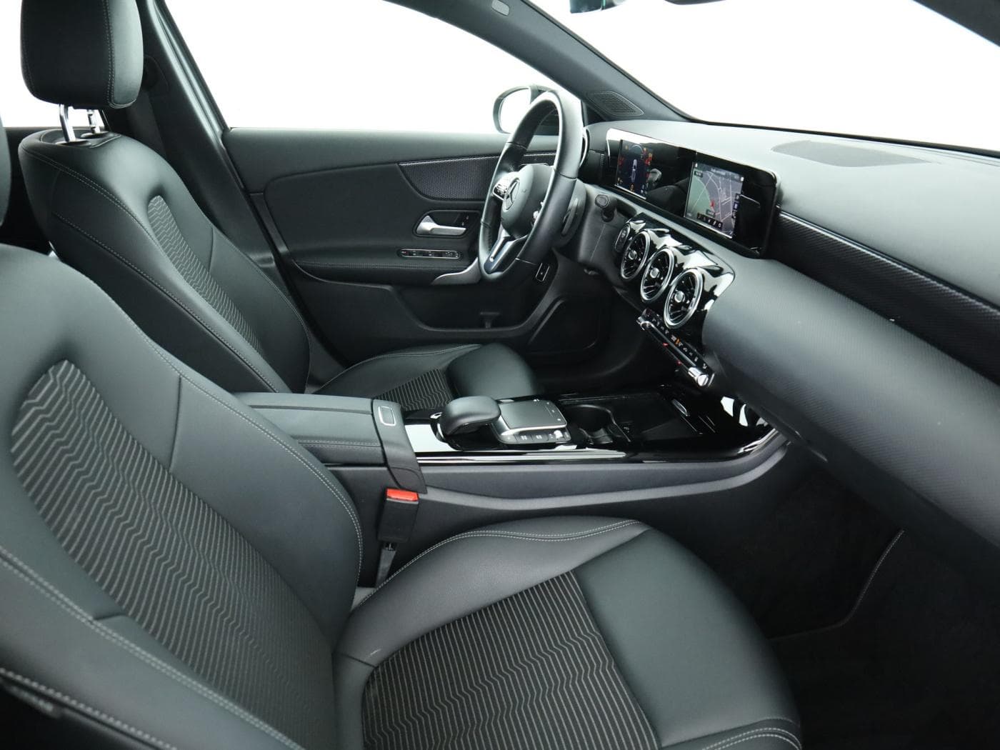 Mercedes-Benz A 250 e Bild 17