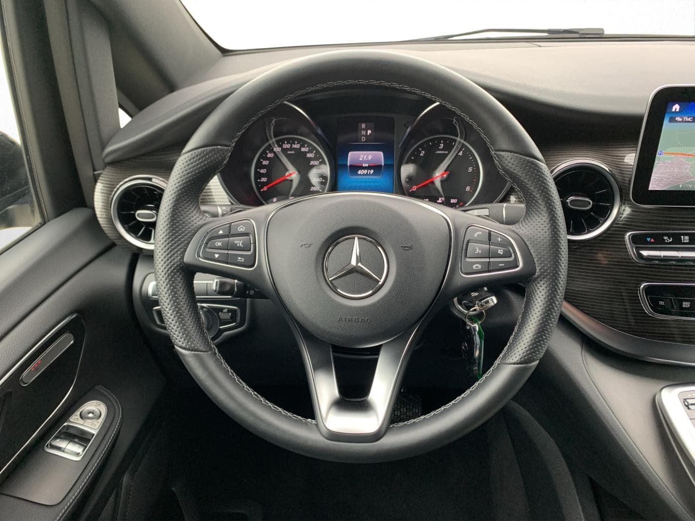 Mercedes-Benz V 300 d 4MATIC AVANTGARDE Extralang Bild 10