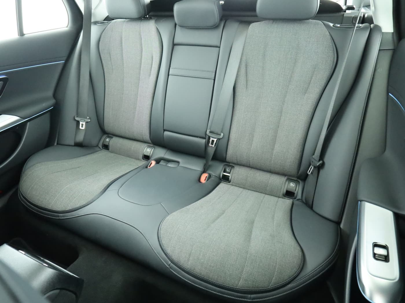 Mercedes-Benz E 200 T Bild 18