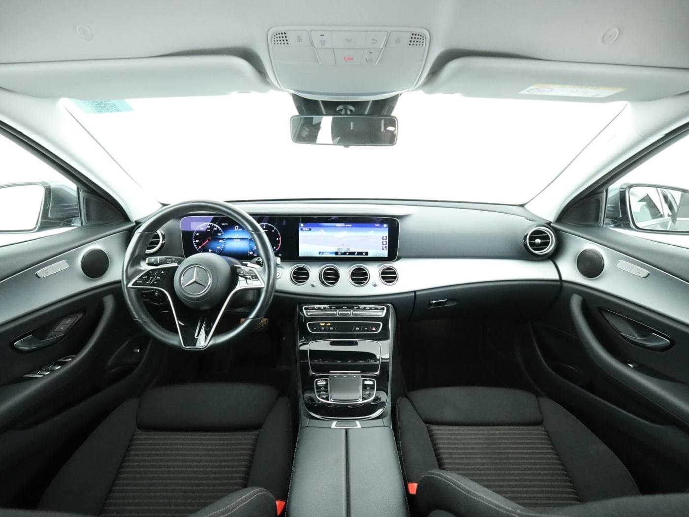 Mercedes-Benz E 220 d T Bild 19