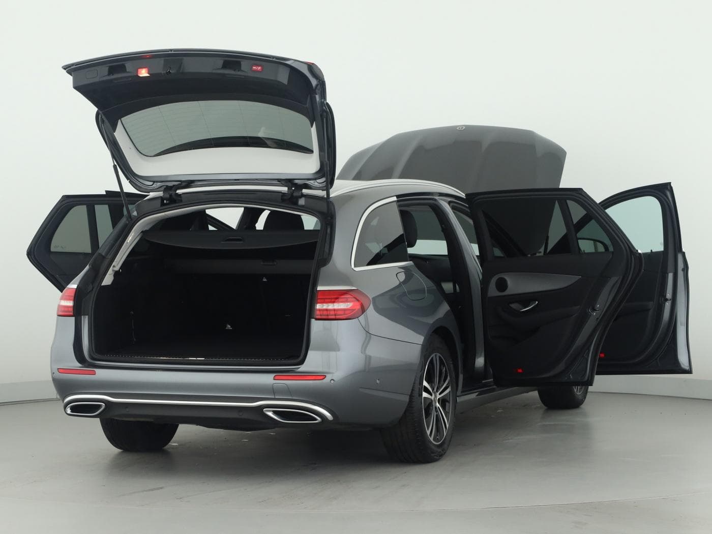 Mercedes-Benz E 220 d T Bild 9