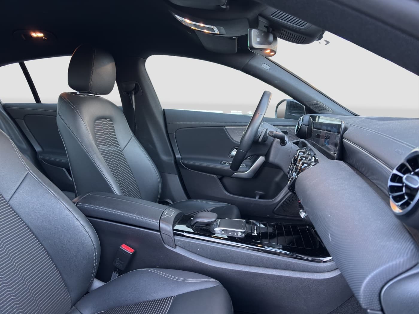 Mercedes-Benz CLA 180 SB Bild 15