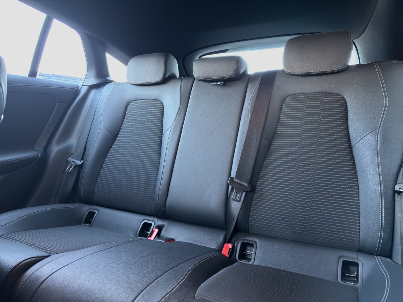 Mercedes-Benz CLA 180 SB Bild 16