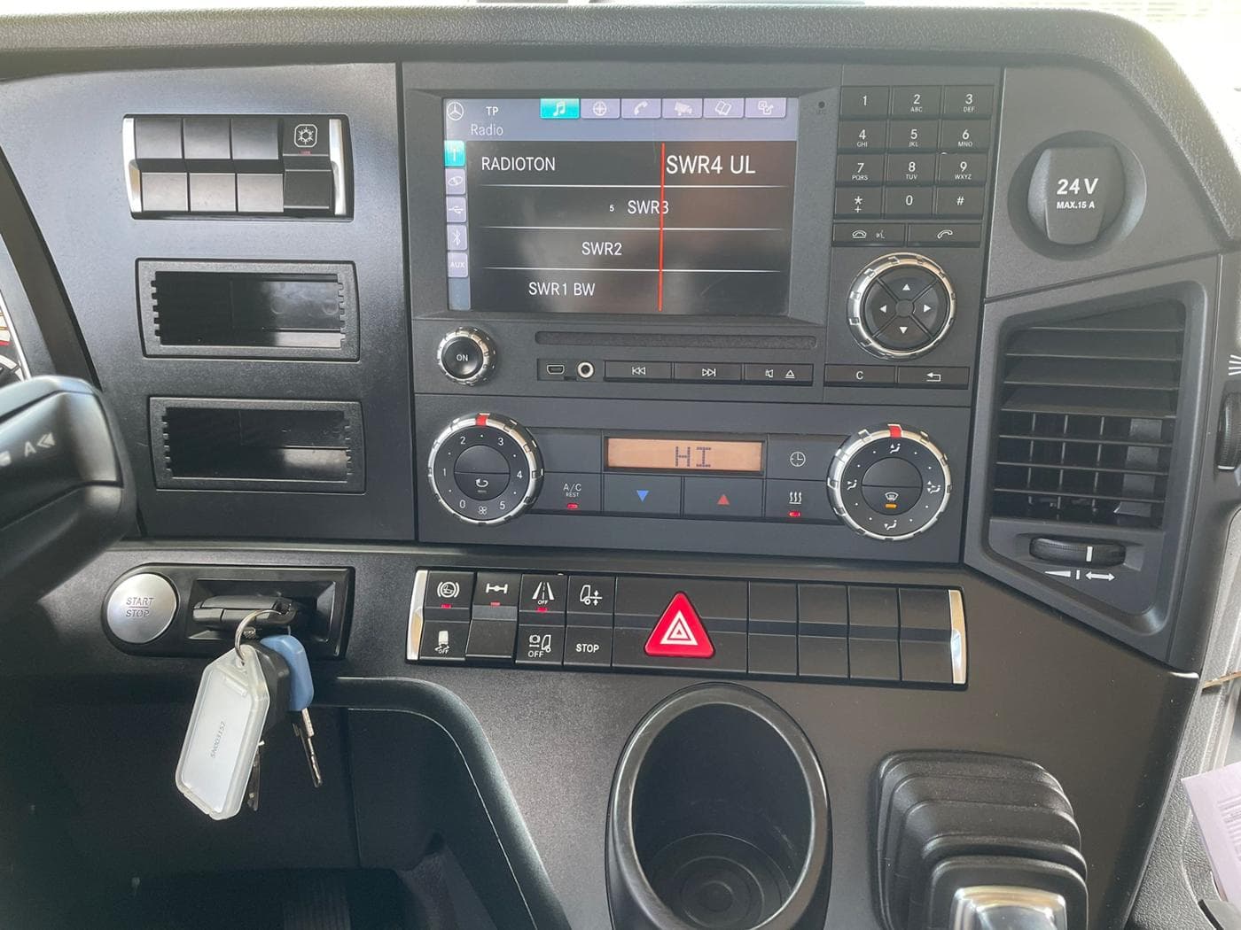 Mercedes-Benz Actros 1848 LS Bild 11