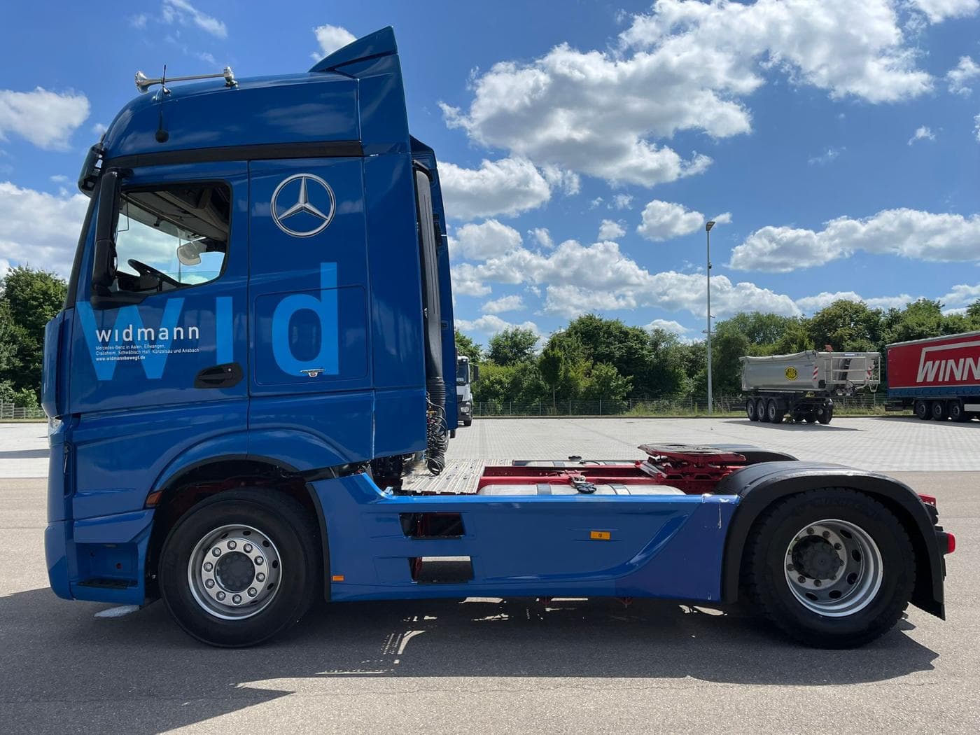Mercedes-Benz Actros 1848 LS Bild 2