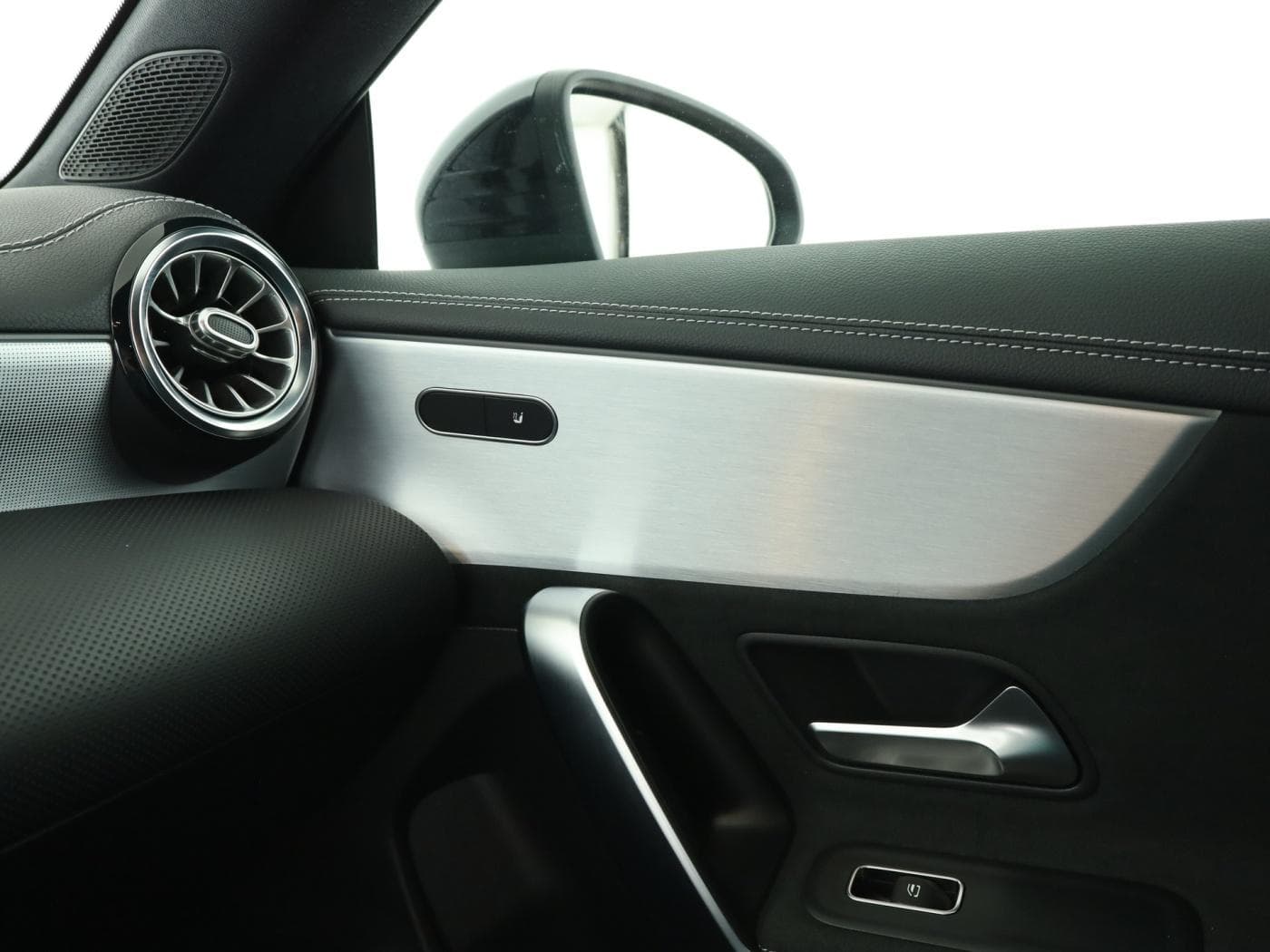 Mercedes-Benz CLA 250 e SB Bild 16