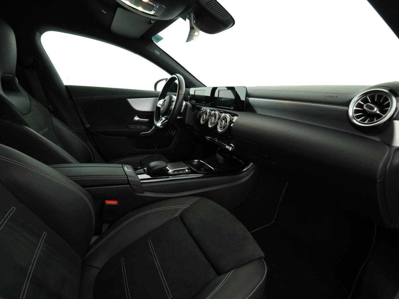 Mercedes-Benz CLA 250 e SB Bild 17