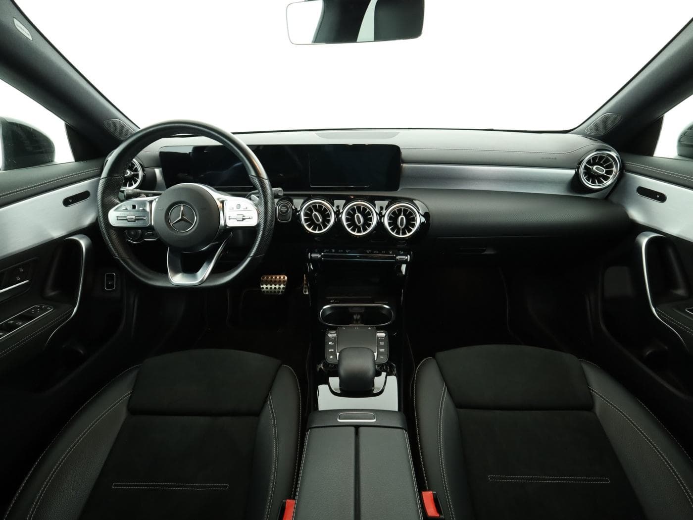 Mercedes-Benz CLA 250 e SB Bild 19