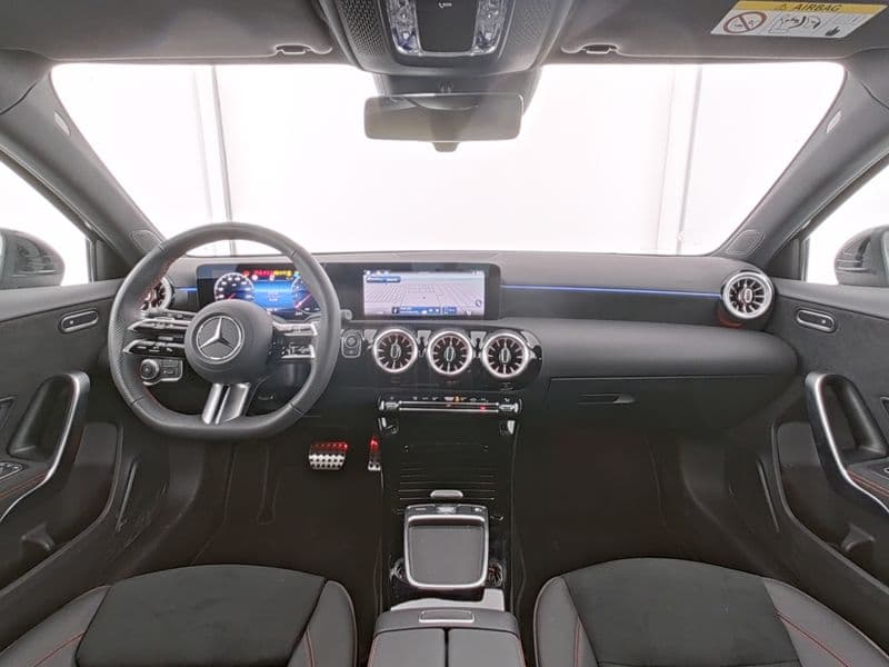 Mercedes-Benz A 180 Bild 7