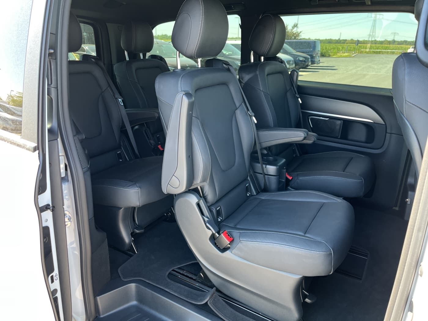 Mercedes-Benz V 300 d 4MATIC AVANTGARDE EDITION AMG Bild 18