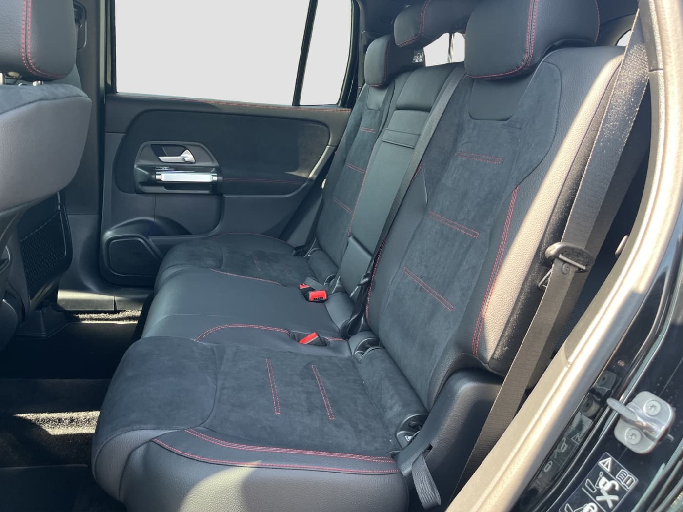Mercedes-Benz GLB 200 d Bild 16