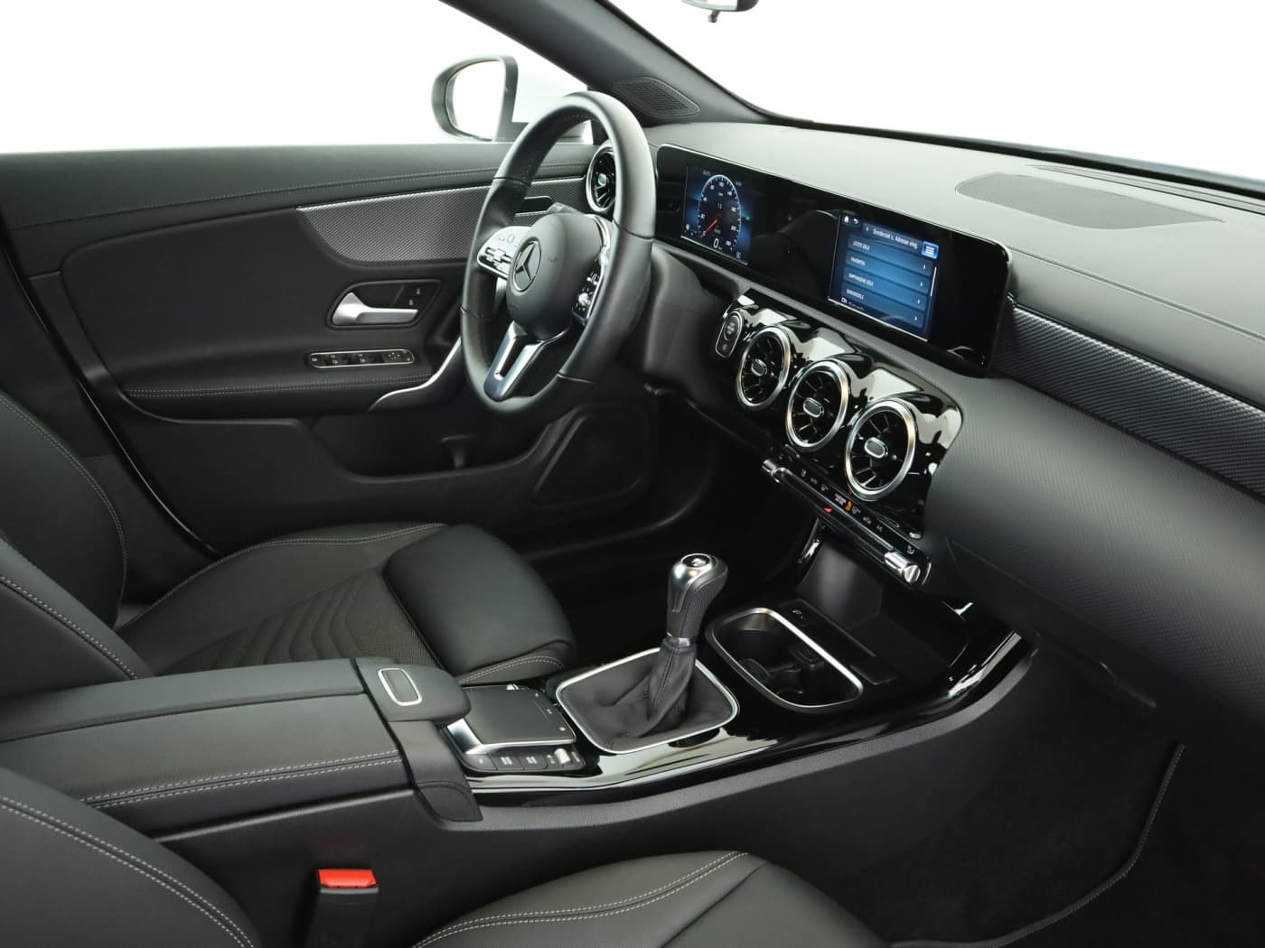 Mercedes-Benz CLA 200 SB Bild 17