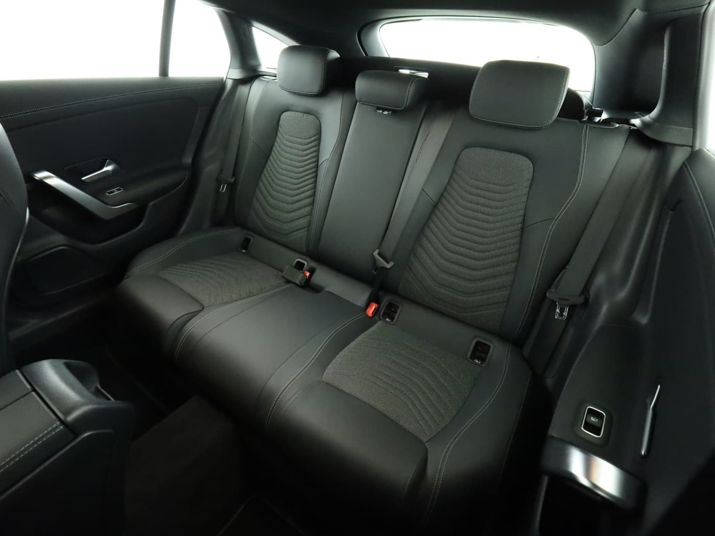 Mercedes-Benz CLA 200 SB Bild 18