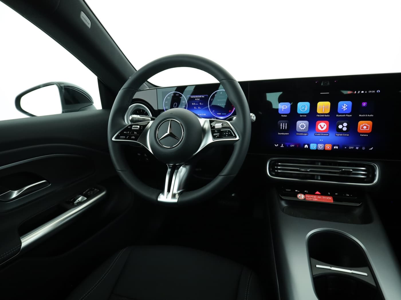 Mercedes-Benz CLA 180 Bild 10