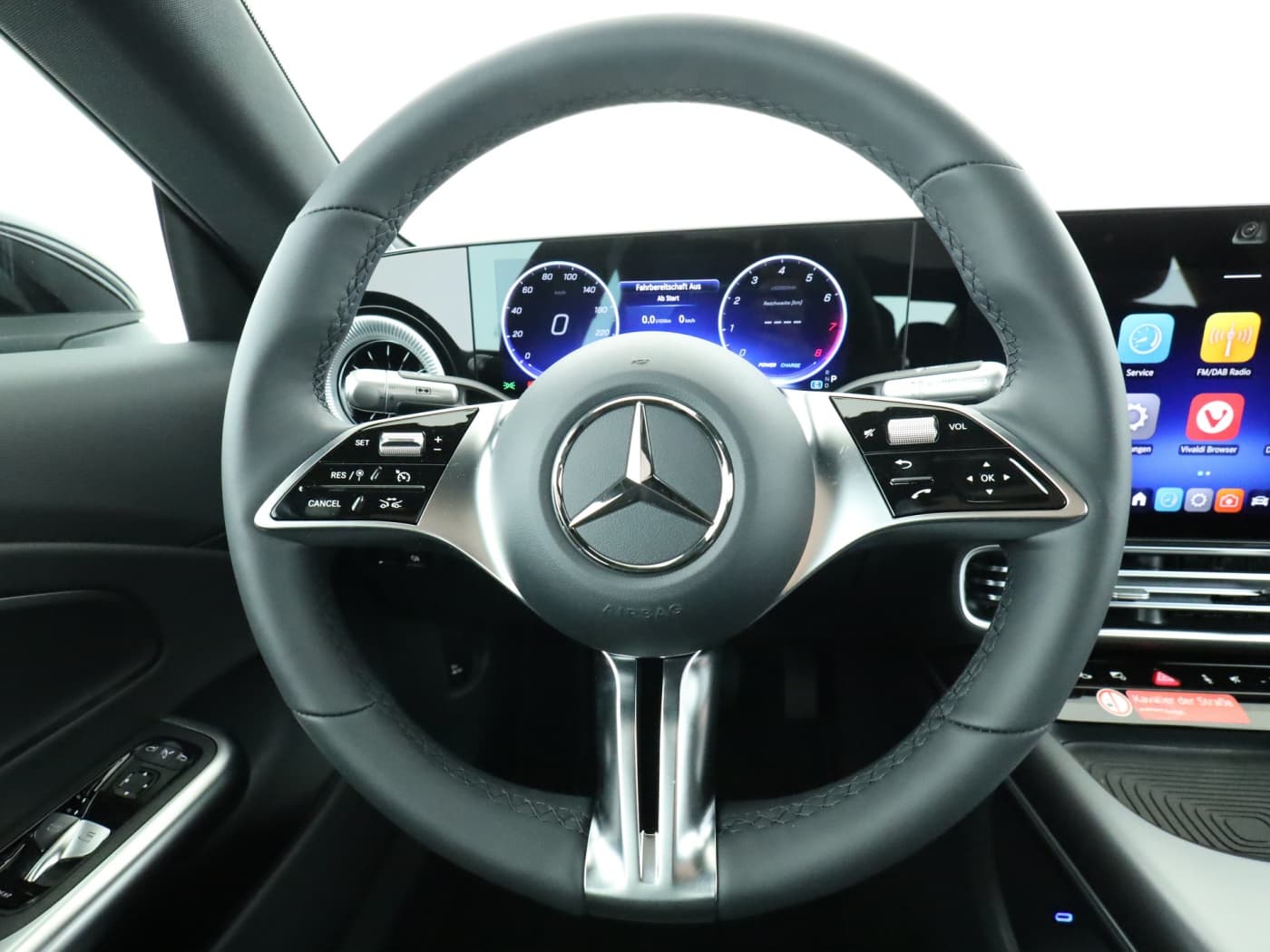 Mercedes-Benz CLA 180 Bild 11
