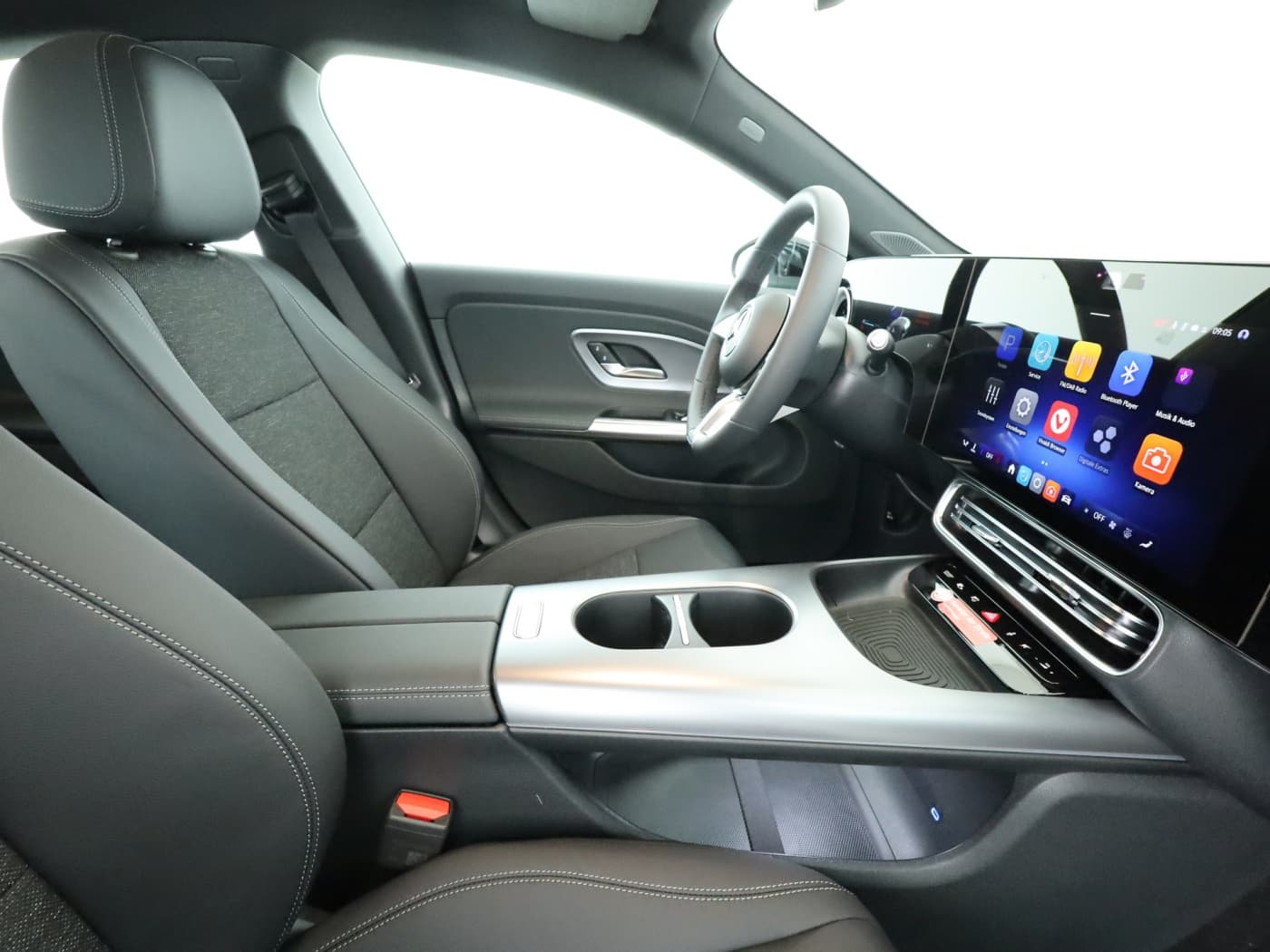 Mercedes-Benz CLA 180 Bild 17