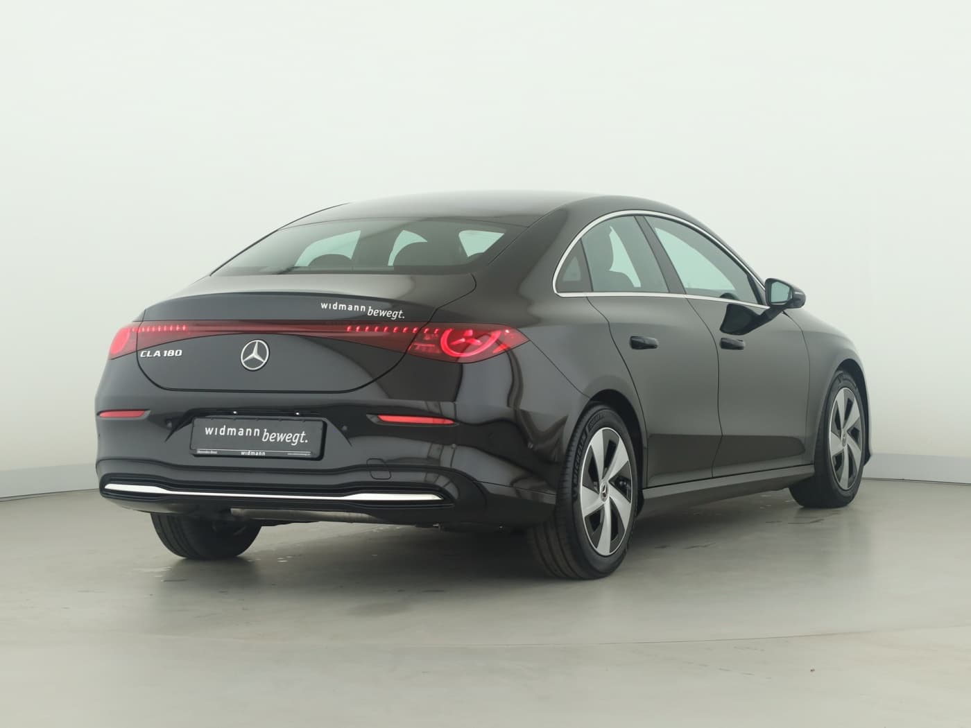 Mercedes-Benz CLA 180 Bild 2