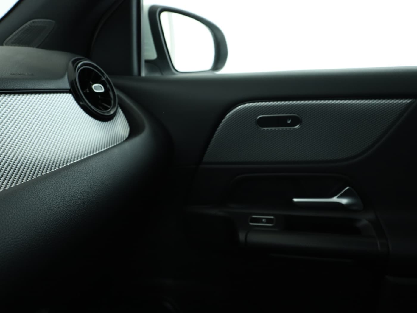 Mercedes-Benz GLA 250 e Bild 16