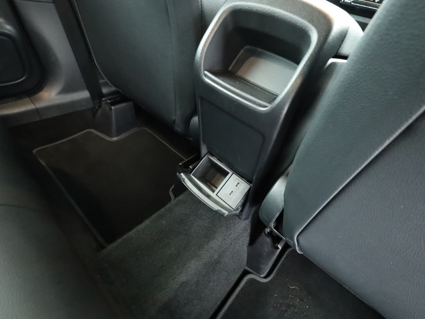 Mercedes-Benz GLA 250 e Bild 23