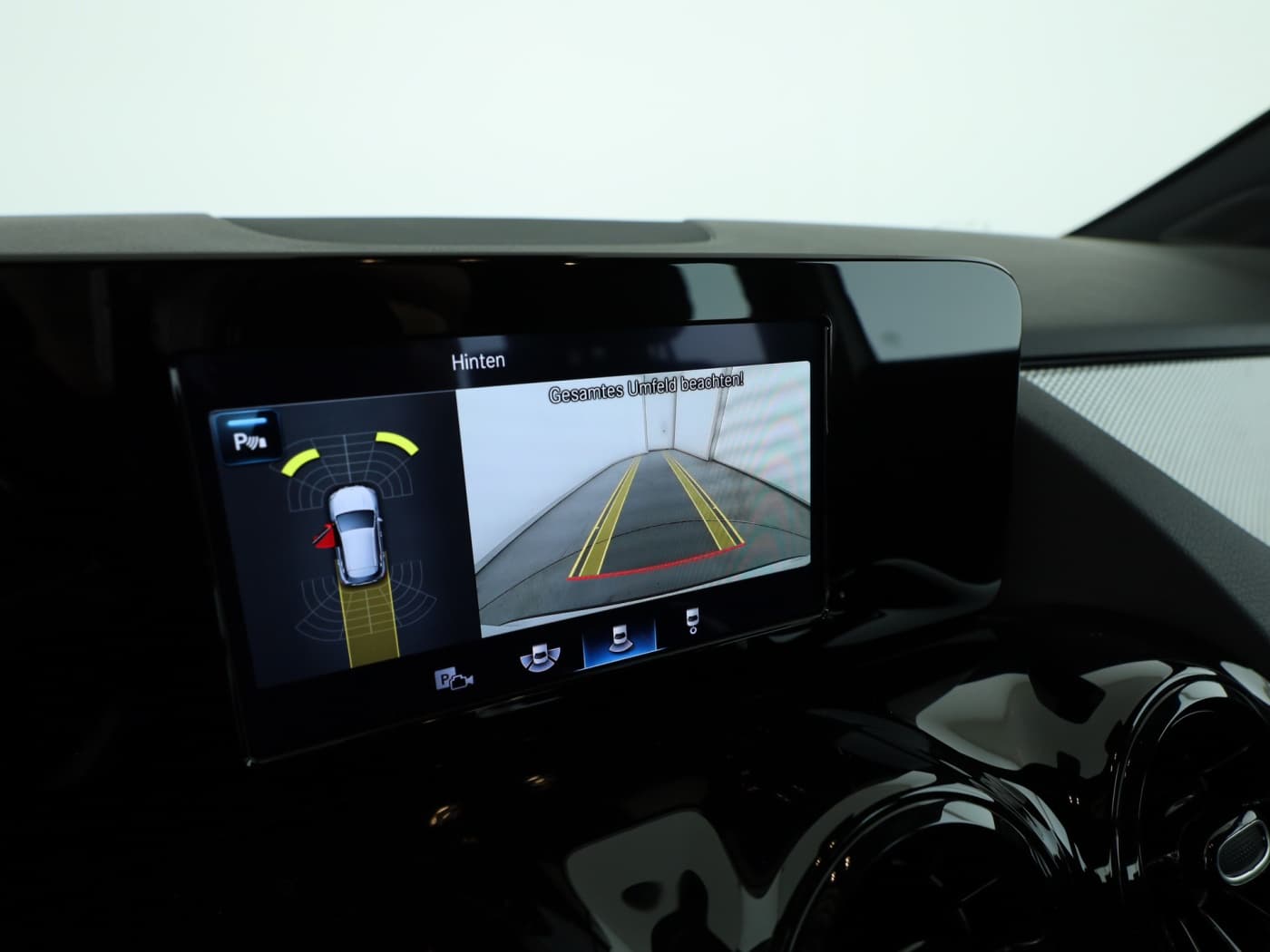 Mercedes-Benz GLA 250 e Bild 26