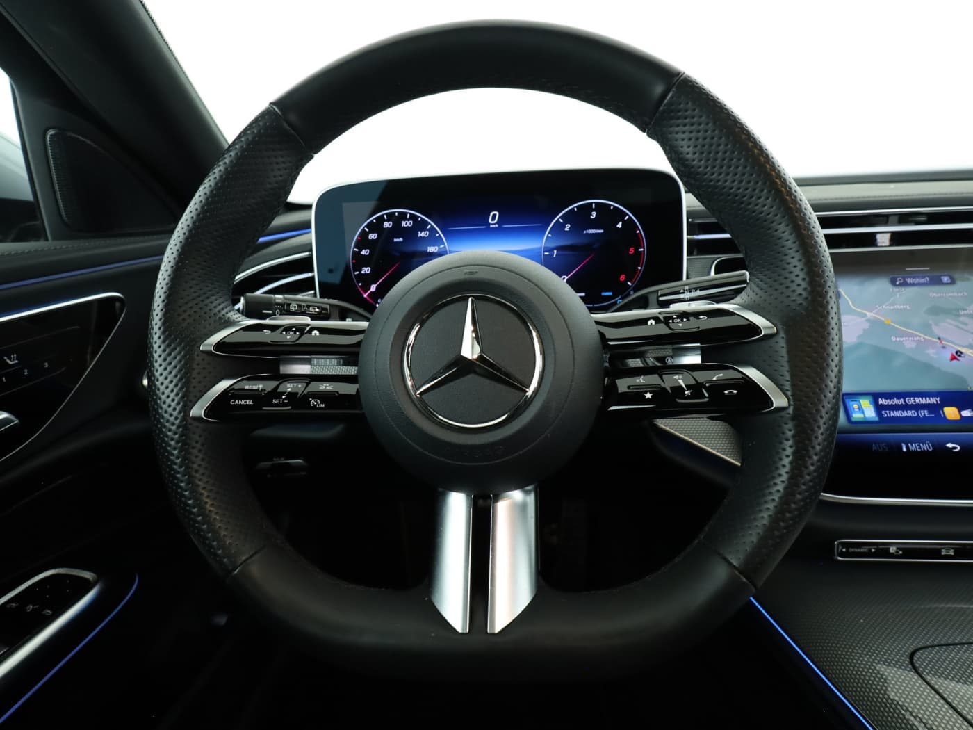 Mercedes-Benz E 220 d T Bild 11
