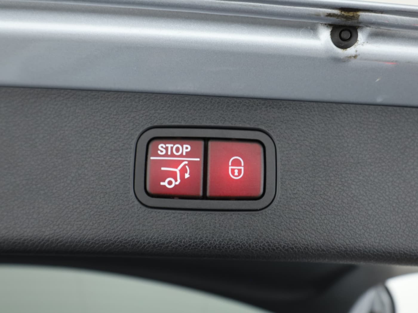 Mercedes-Benz E 220 d T Bild 25