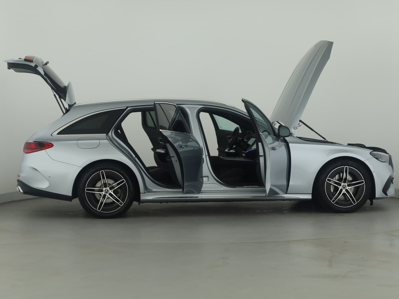 Mercedes-Benz E 220 d T Bild 8