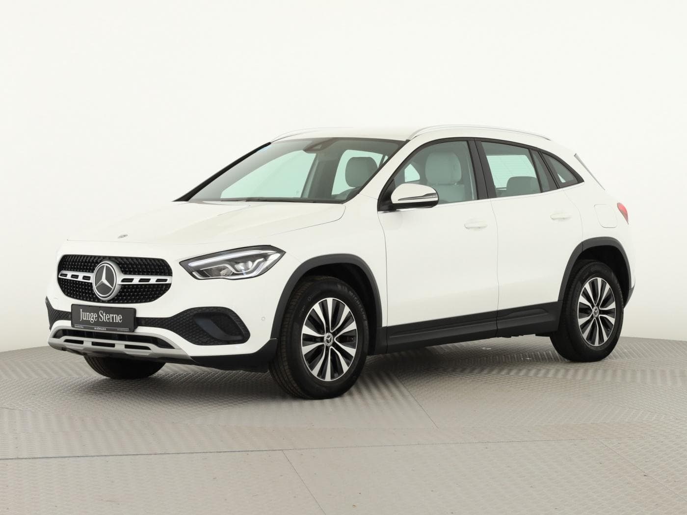 Mercedes-Benz GLA 200 d 4M Bild 5
