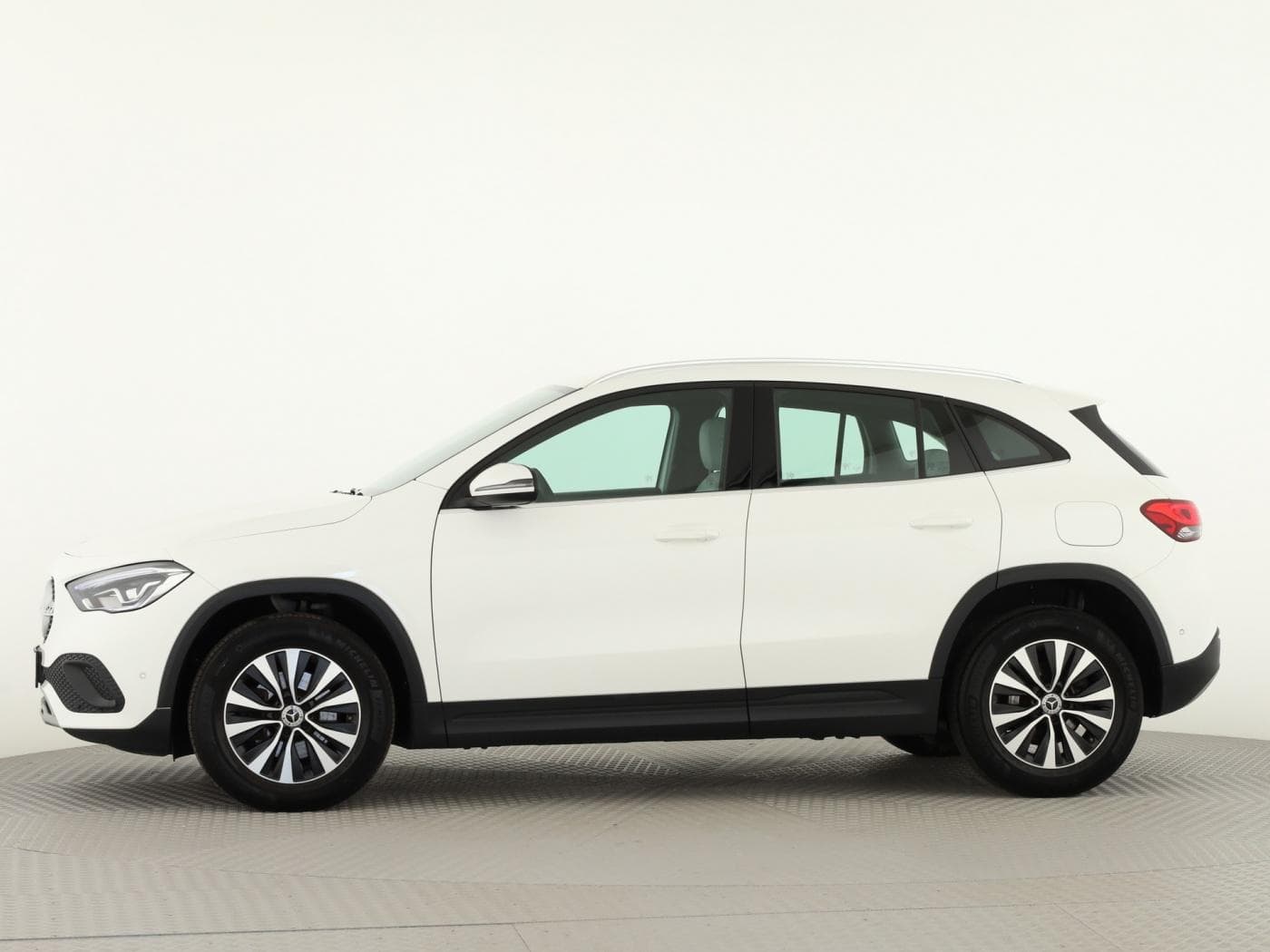 Mercedes-Benz GLA 200 d 4M Bild 7