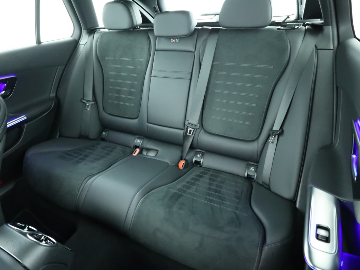 Mercedes-Benz C 300 d T Bild 18