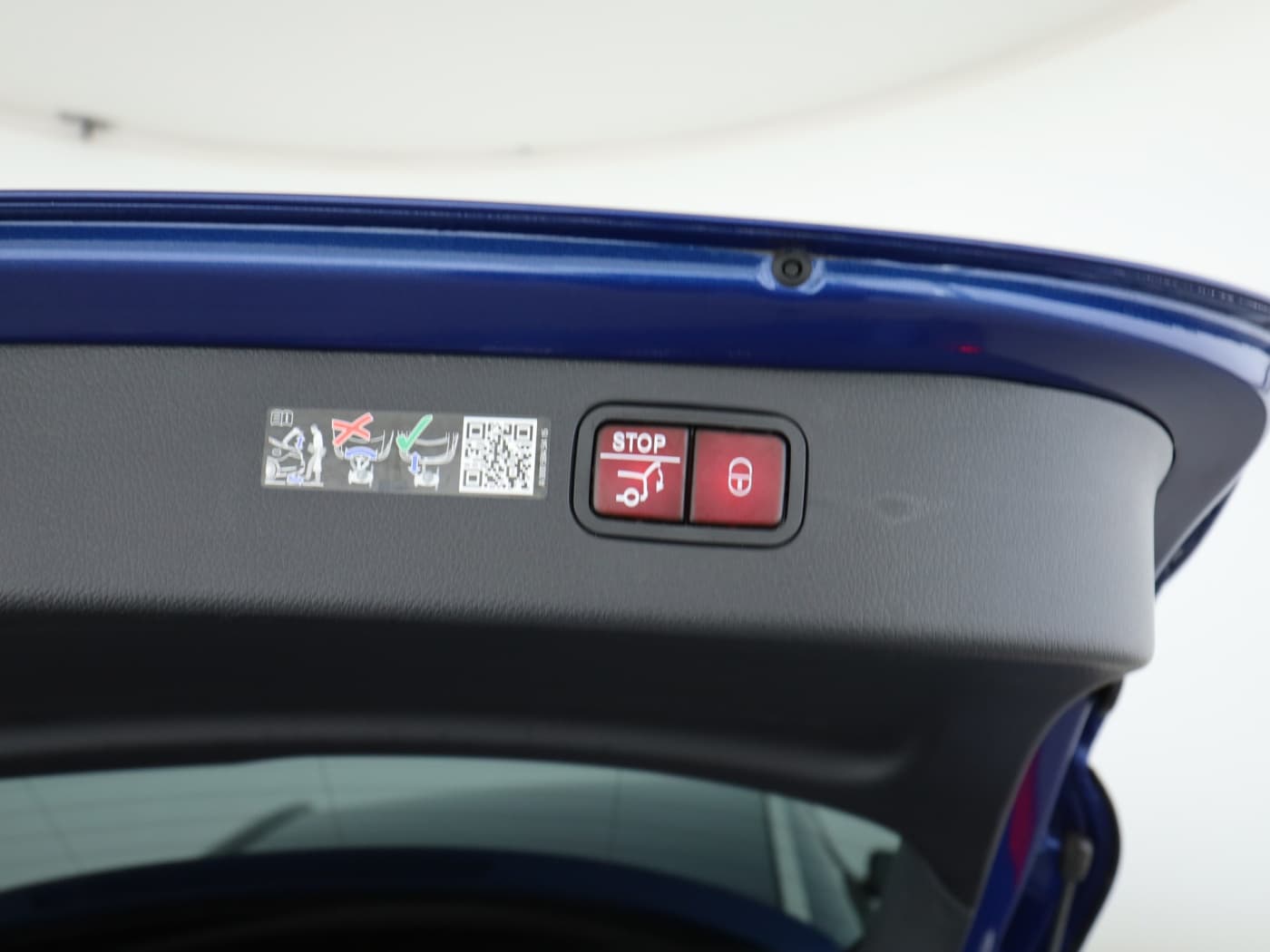 Mercedes-Benz C 300 d T Bild 24