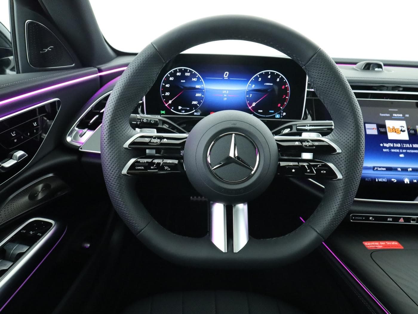 Mercedes-Benz E 450 4MATIC T-Modell Bild 11