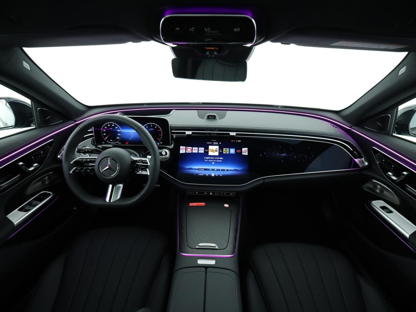 Mercedes-Benz E 450 4MATIC T-Modell Bild 19