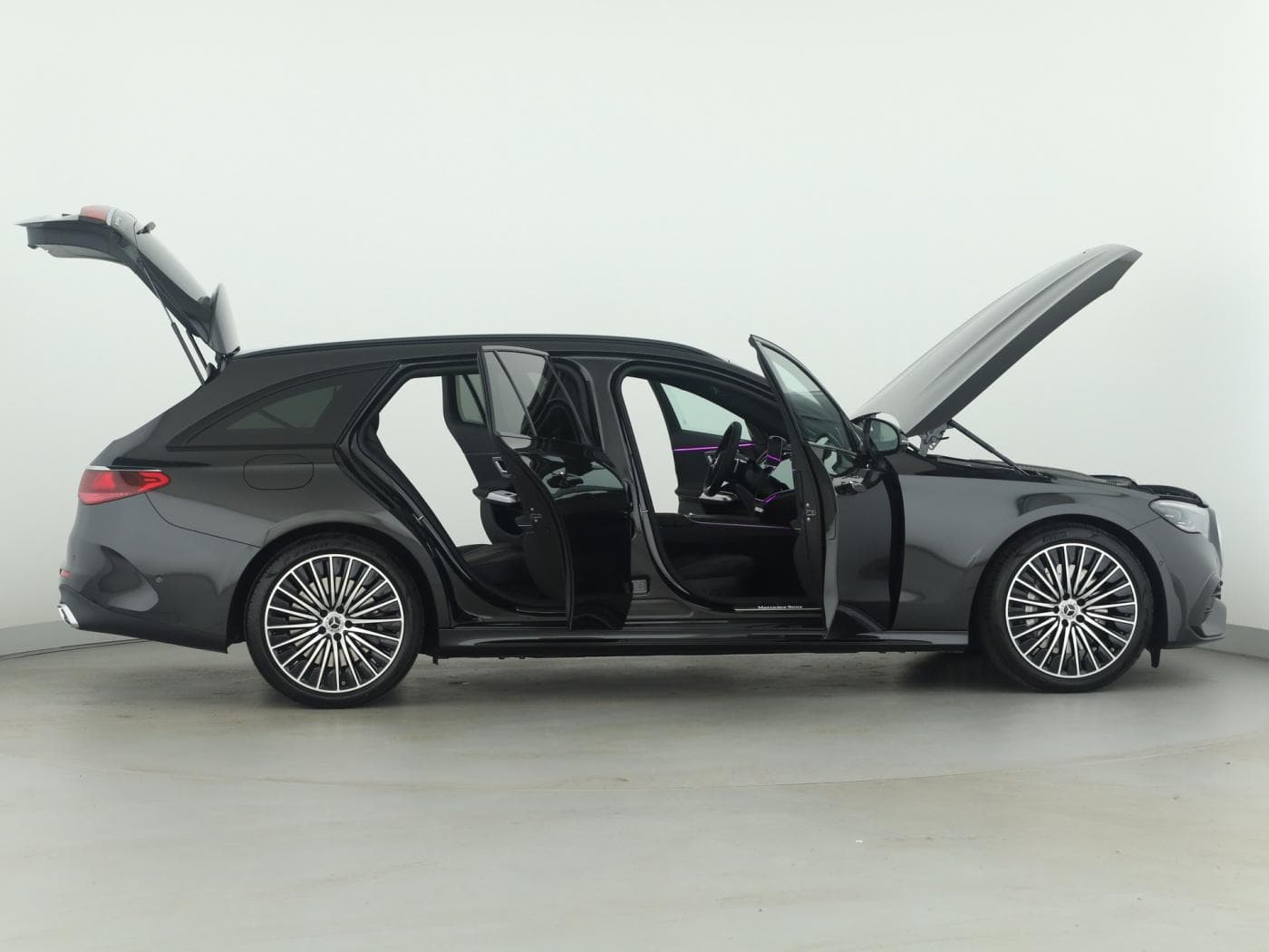 Mercedes-Benz E 450 4MATIC T-Modell Bild 8