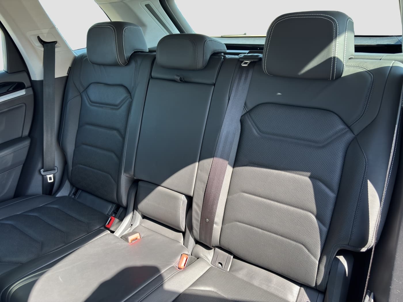 Volkswagen Touareg 3.0 V6 TDI Elegance Bild 15