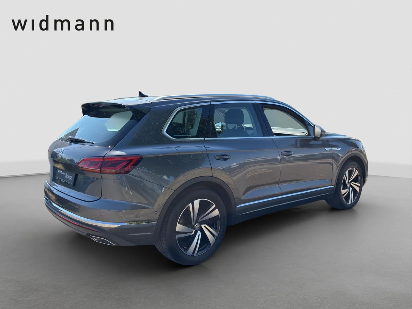 Volkswagen Touareg 3.0 V6 TDI Elegance Bild 3