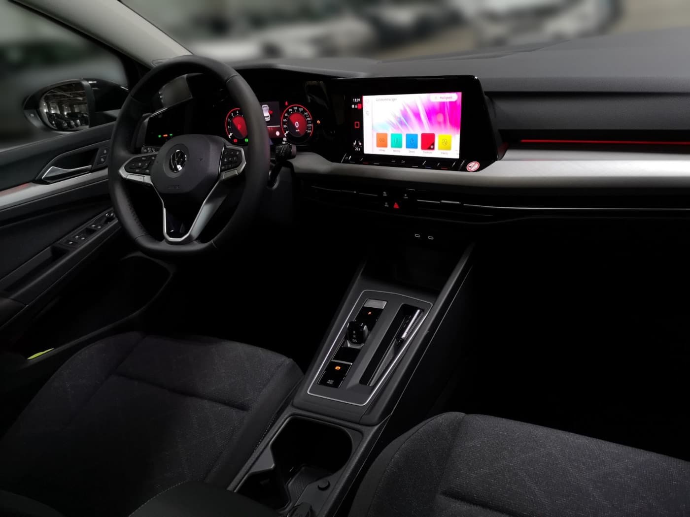 Volkswagen Golf Life 1.0 l eTSI OPF 81 kW (110 PS) 7-Gang-Doppelkupplungsgetriebe DSG Bild 9