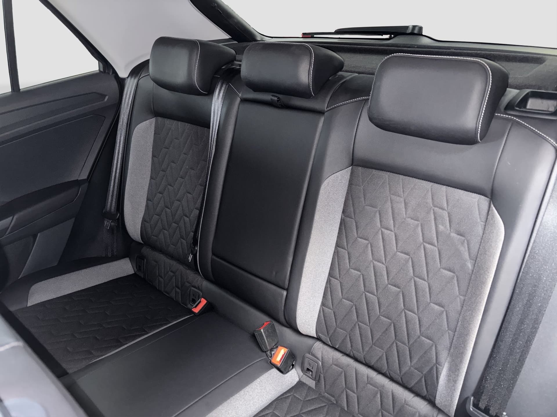 Volkswagen T-ROC GOAL 2.0 TDI 150 PS DSG AHK NAVI ACC Bild 14