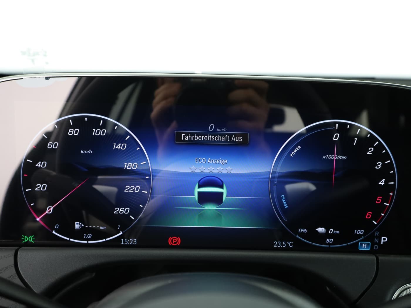 Mercedes-Benz E 300 de 4MATIC T-Modell All-Terrain mit EQ Hybrid Technologie Bild 12
