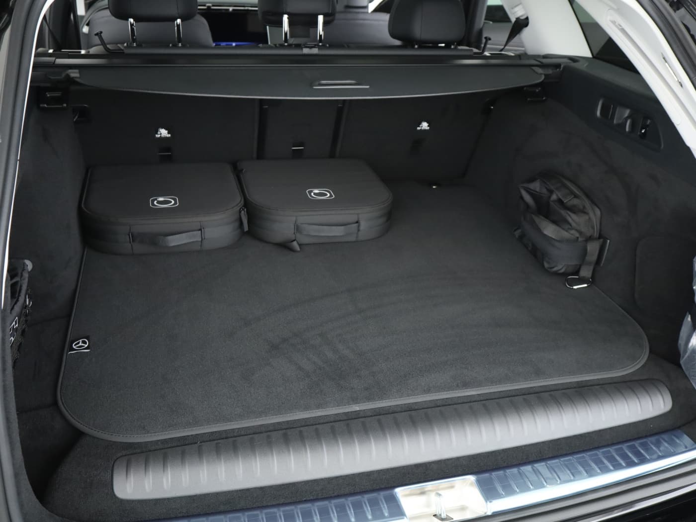 Mercedes-Benz E 300 de 4MATIC T-Modell All-Terrain mit EQ Hybrid Technologie Bild 23