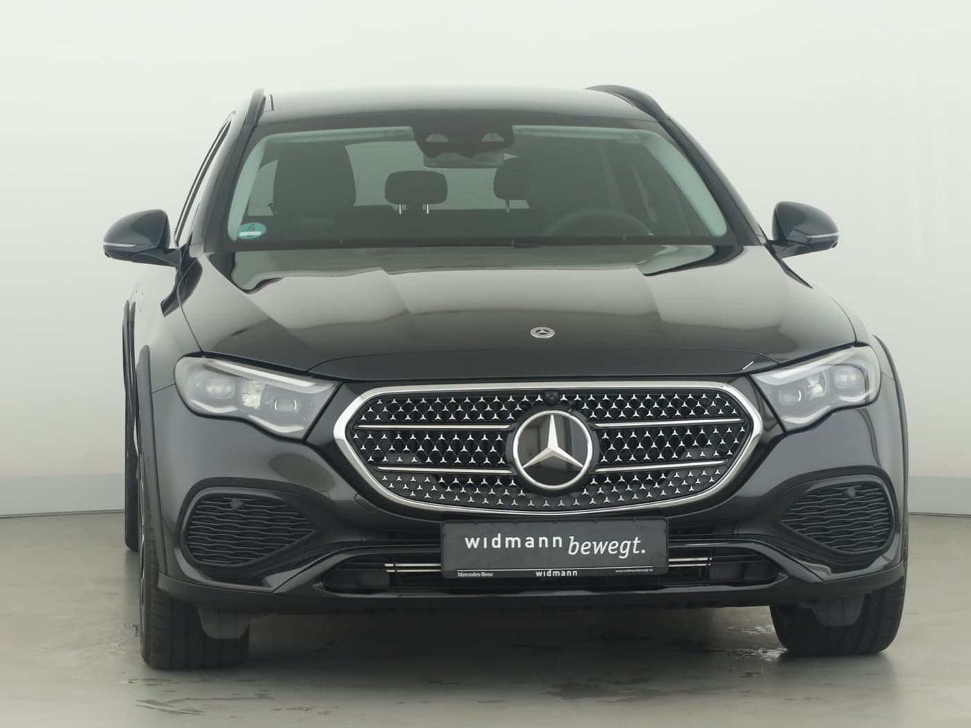 Mercedes-Benz E 300 de 4MATIC T-Modell All-Terrain mit EQ Hybrid Technologie Bild 3