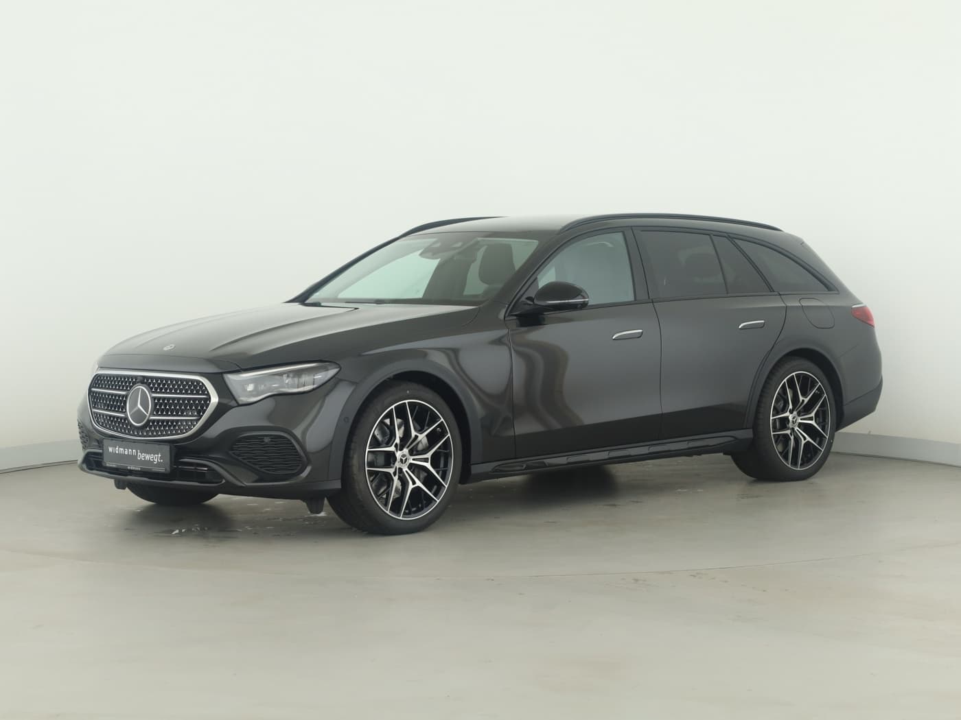Mercedes-Benz E 300 de 4MATIC T-Modell All-Terrain mit EQ Hybrid Technologie Bild 5